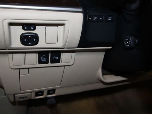 Used 2015 Lexus ES 350 image 11