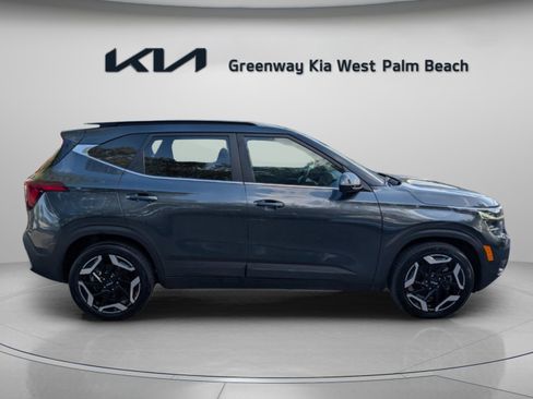 Certified 2025 Kia Seltos SX w/ SX Sunroof Package image 9