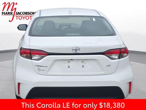 Used 2024 Toyota Corolla LE image 11