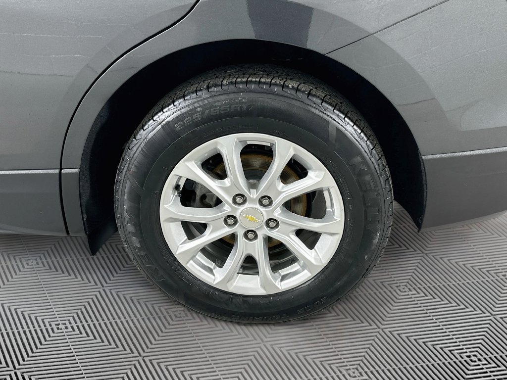 Used 2021 Chevrolet Equinox LS w/ LS Convenience Package AWD/4WD image 16