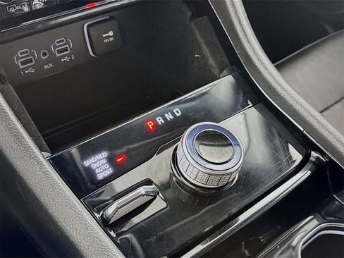 Used 2022 Jeep Grand Cherokee L Limited image 14