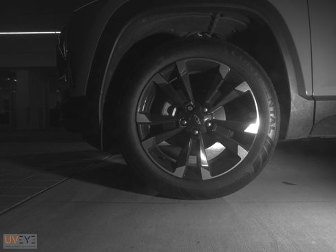 Used 2025 Chevrolet Equinox RS w/ Safety and Technology Package FWD image 8