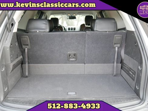 Used 2010 GMC Acadia SLE image 25