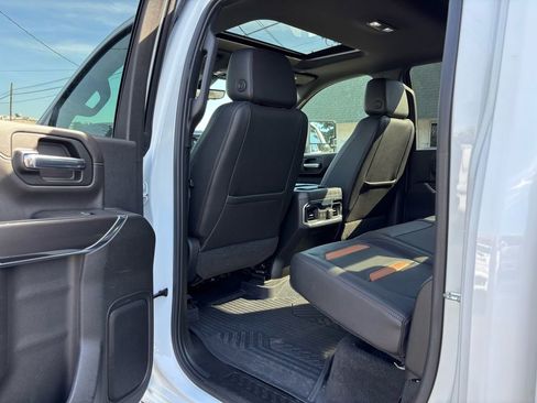 Used 2022 GMC Sierra 2500 AT4 w/ AT4 Premium Plus Package image 33