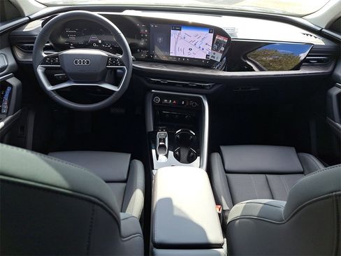 New 2025 Audi Q5 Premium Plus image 24