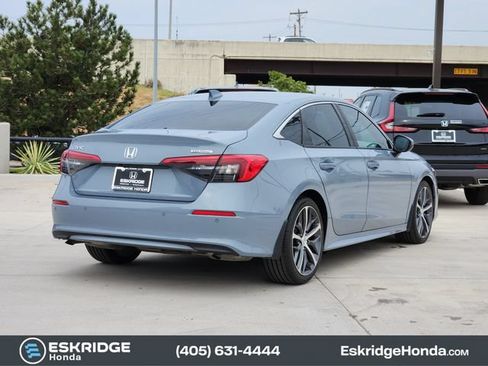 Used 2023 Honda Civic Touring image 7