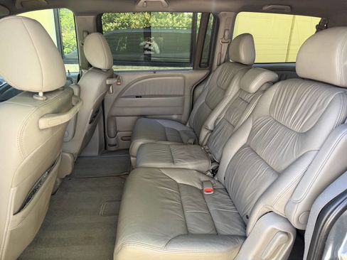Used 2010 Honda Odyssey EX-L image 24