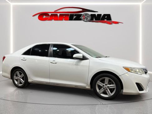 Used 2014 Toyota Camry LE image 13