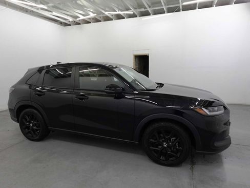 Certified 2024 Honda HR-V Sport image 4