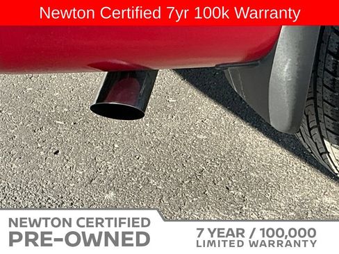 Used 2024 Nissan Titan SV w/ SV Convenience Package RWD image 16