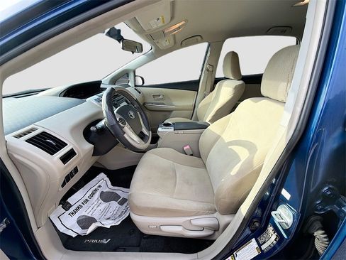 Used 2012 Toyota Prius V Two image 25