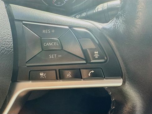Used 2022 Nissan Sentra SV w/ All-Weather Package FWD image 36