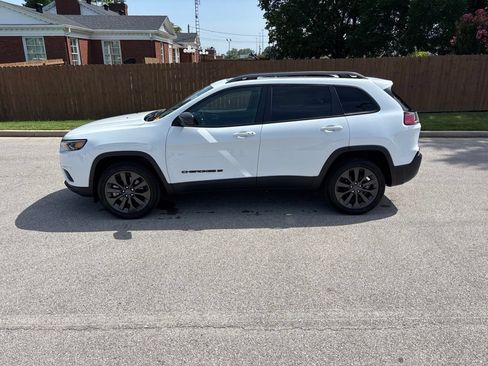 Used 2021 Jeep Cherokee Latitude Lux 80th Anniv w/ Quick Order Package 2YU 80th FWD image 2