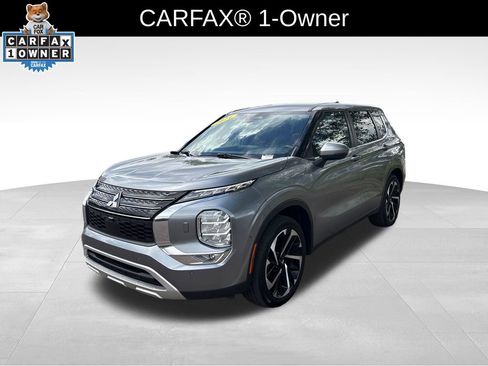 Used 2024 Mitsubishi Outlander SE AWD/4WD image 1