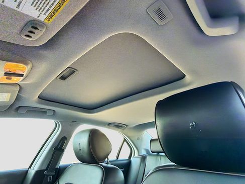 Used 2012 Lincoln MKZ AWD image 25