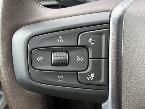 Certified 2024 GMC Sierra 1500 SLT image 6