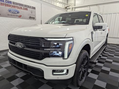 Used 2025 Ford F150 Platinum AWD/4WD image 3