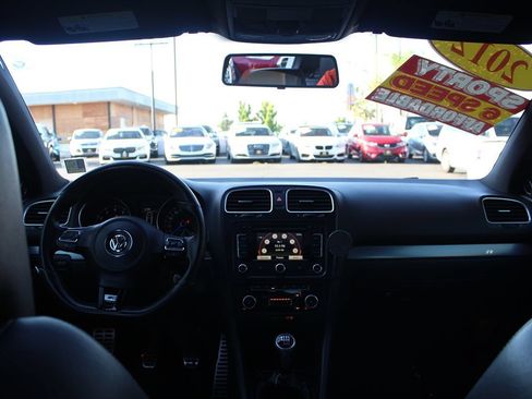 Used 2012 Volkswagen Golf 4-Door AWD/4WD image 27