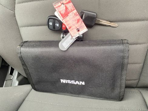 Used 2019 Nissan Frontier PRO-4X image 37