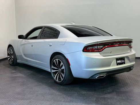 Used 2022 Dodge Charger SXT w/ Cold Weather Package AWD/4WD image 8