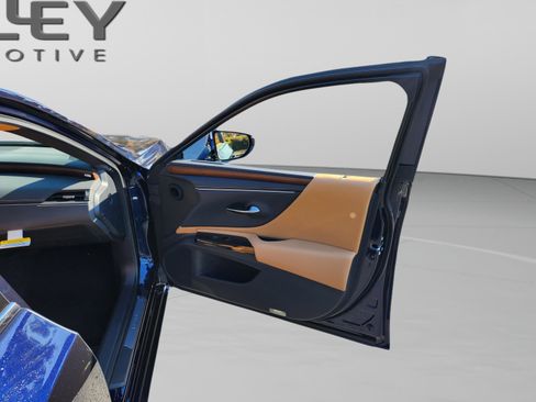 New 2025 Lexus ES 350 w/ Premium Package image 27