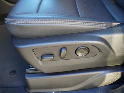 Certified 2024 Chevrolet Suburban High Country image 27