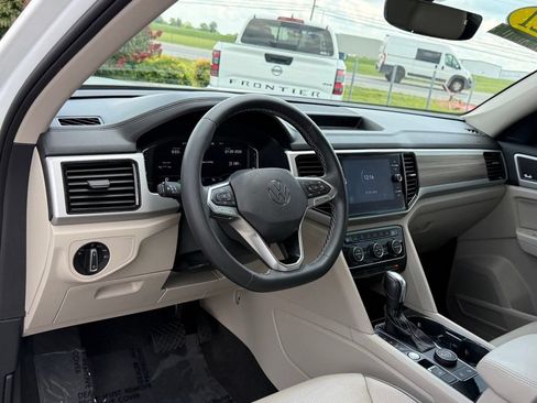 Used 2021 Volkswagen Atlas SEL Premium AWD/4WD image 3