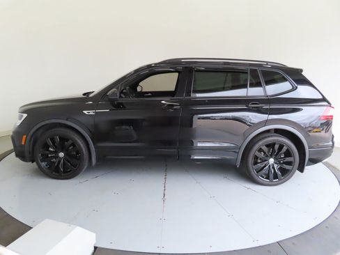 Used 2020 Volkswagen Tiguan SE R-Line image 8