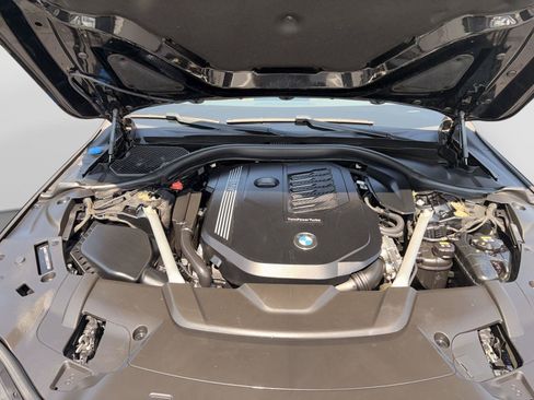 Used 2021 BMW 740i RWD image 18