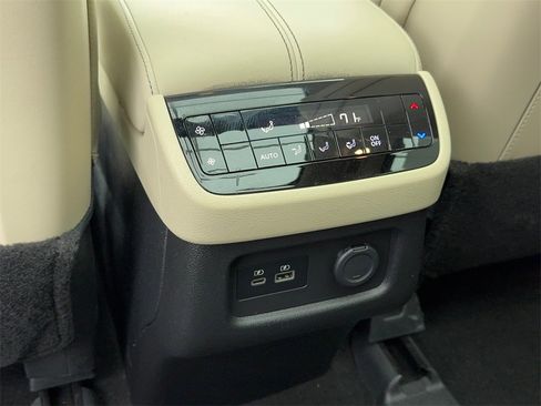 Used 2023 INFINITI QX60 Luxe w/ Cargo Package image 40