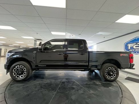 Used 2025 Ford F350 Platinum AWD/4WD image 5