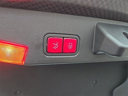 Used 2017 Mercedes-Benz SL 63 AMG SL 63 AMG image 31