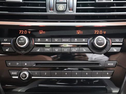 Used 2018 BMW X5 xDrive50i image 37