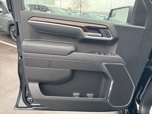 New 2026 GMC Sierra 1500 Elevation image 11