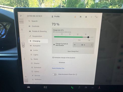 Used 2022 Tesla Model X image 37