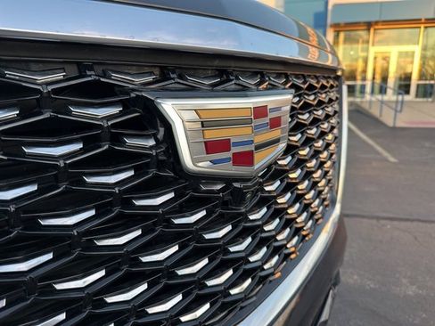 Used 2025 Cadillac Escalade Premium Luxury image 61