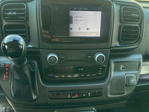 Used 2023 RAM ProMaster 3500 w/ Driver Convenience Group FWD image 17