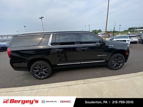 Used 2023 GMC Yukon XL Denali w/ Max Trailering Package AWD/4WD image 5