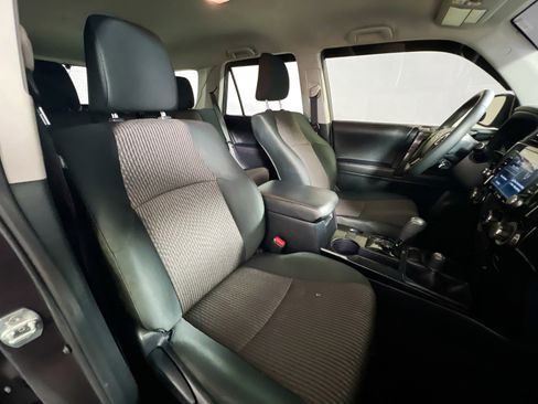 Used 2023 Toyota 4Runner TRD Off-Road image 31