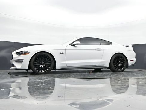 Used 2018 Ford Mustang GT Premium w/ Equipment Group 401A RWD image 31