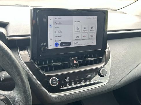 Used 2023 Toyota Corolla LE FWD image 20