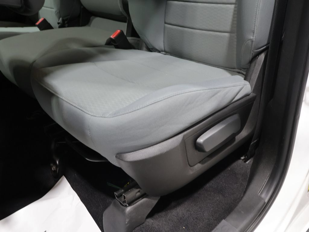 Used 2019 RAM 1500 Express AWD/4WD image 13
