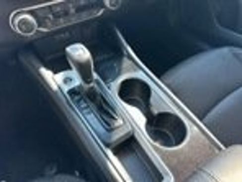 Used 2023 Nissan Altima 2.5 SV image 9