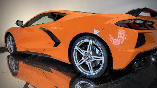 Used 2024 Chevrolet Corvette Stingray Premium Cpe w/ Z51 Performance Package RWD image 21