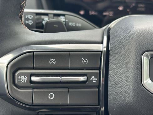 New 2026 GMC Terrain AT4 w/ LPO, Black Badging Package AWD/4WD image 28