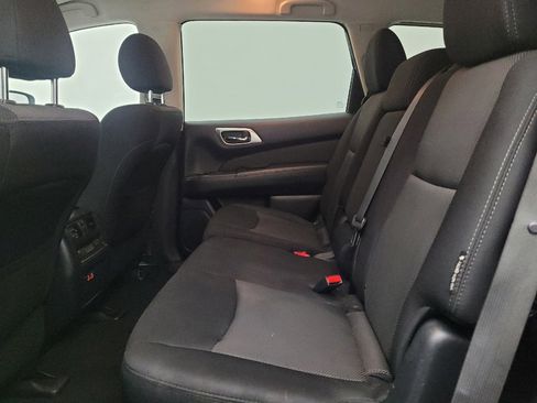 Used 2020 Nissan Pathfinder S AWD/4WD image 18