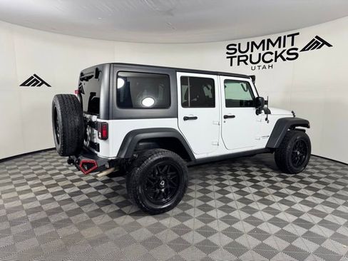 Used 2018 Jeep Wrangler Unlimited Sport AWD/4WD image 16