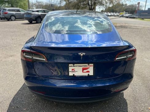 Used 2020 Tesla Model 3 Standard Range RWD image 10