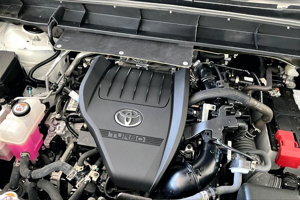 Certified 2026 Toyota Highlander XLE AWD/4WD image 32