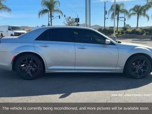 Used 2023 Chrysler 300 Touring L w/ Safetytec Plus Group RWD image 4